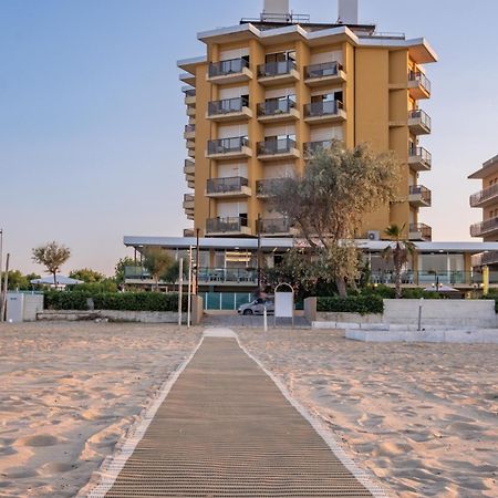 Hotel Crown Rimini Eksteriør bilde