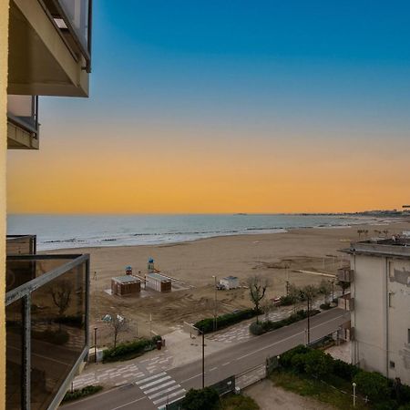 Hotel Crown Rimini Eksteriør bilde