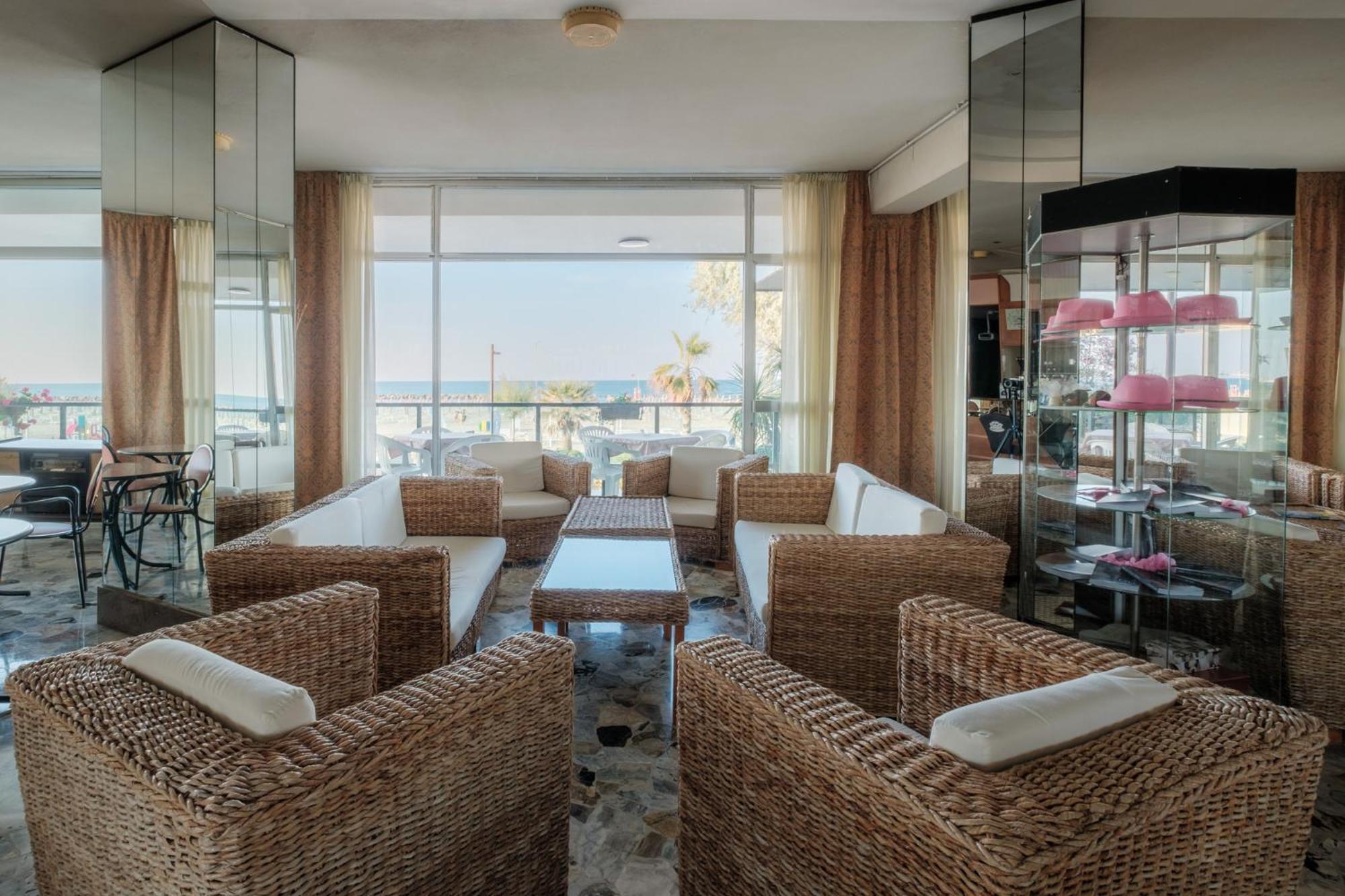 Hotel Crown Rimini Eksteriør bilde
