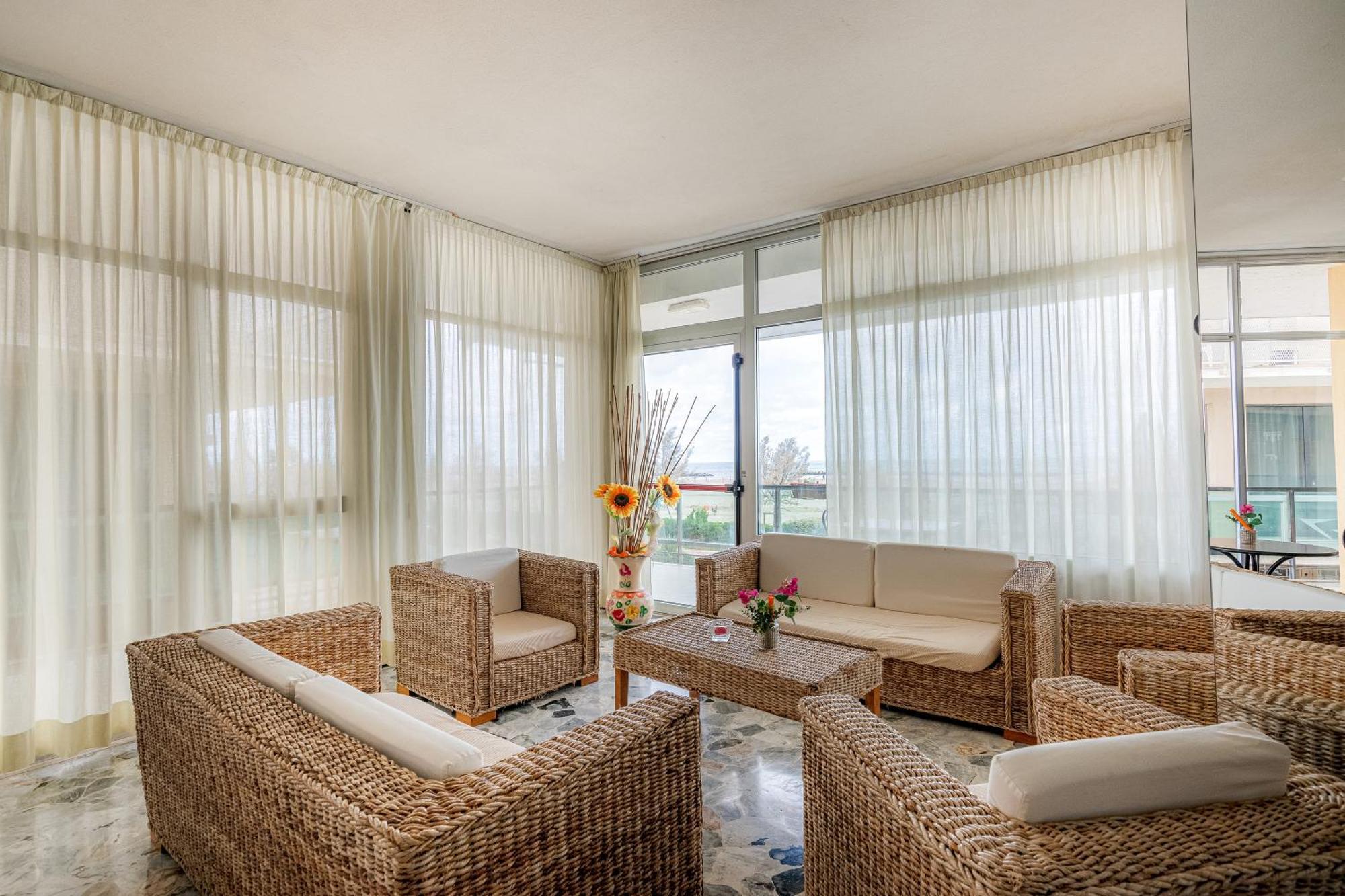 Hotel Crown Rimini Eksteriør bilde