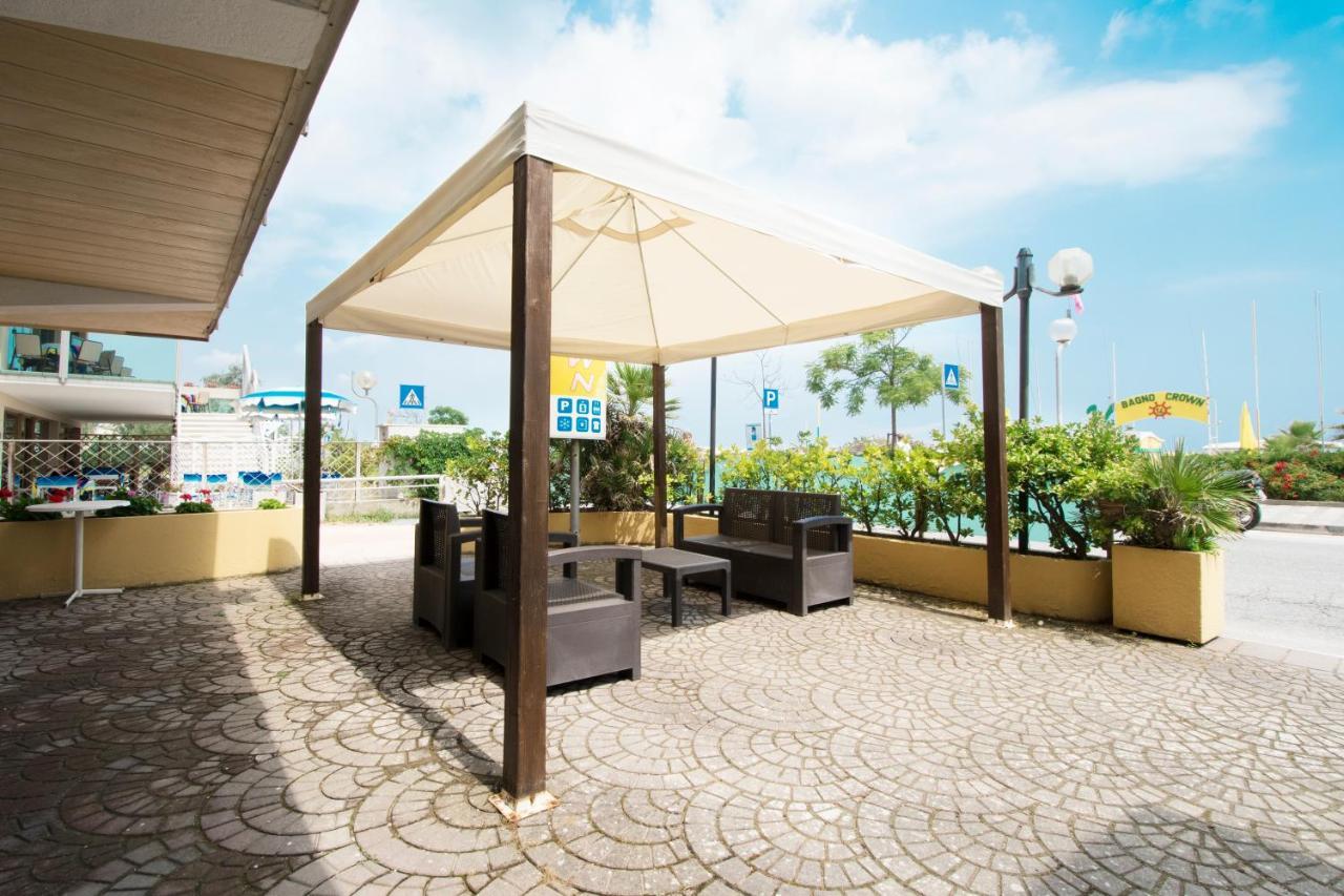 Hotel Crown Rimini Eksteriør bilde